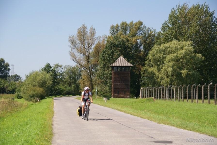 przejeżdżamy przez Brzezinkę