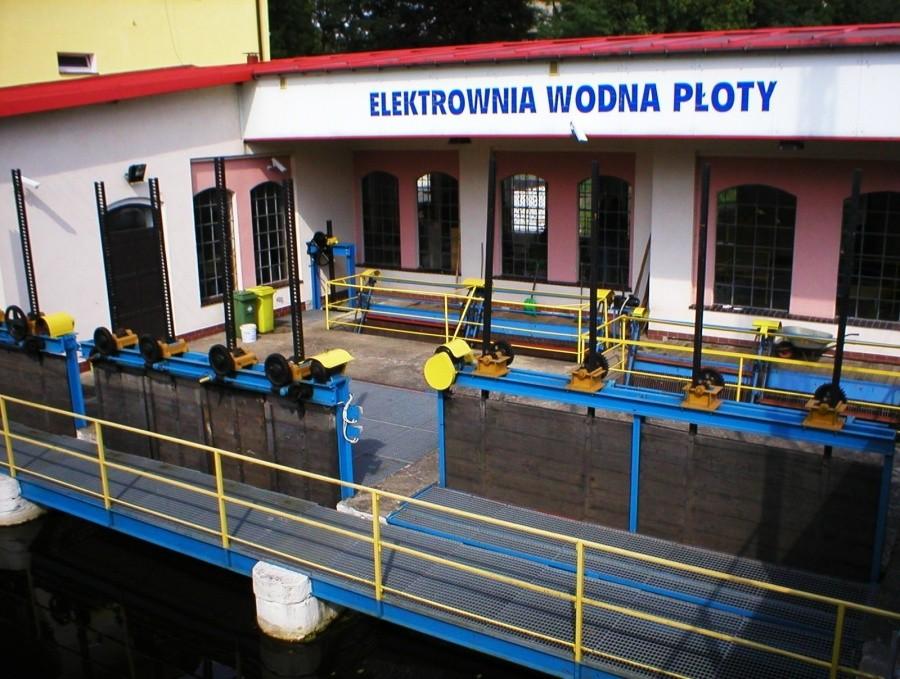 PŁOTY-ELEKTROWNIA WODNA NA RZECE REGA