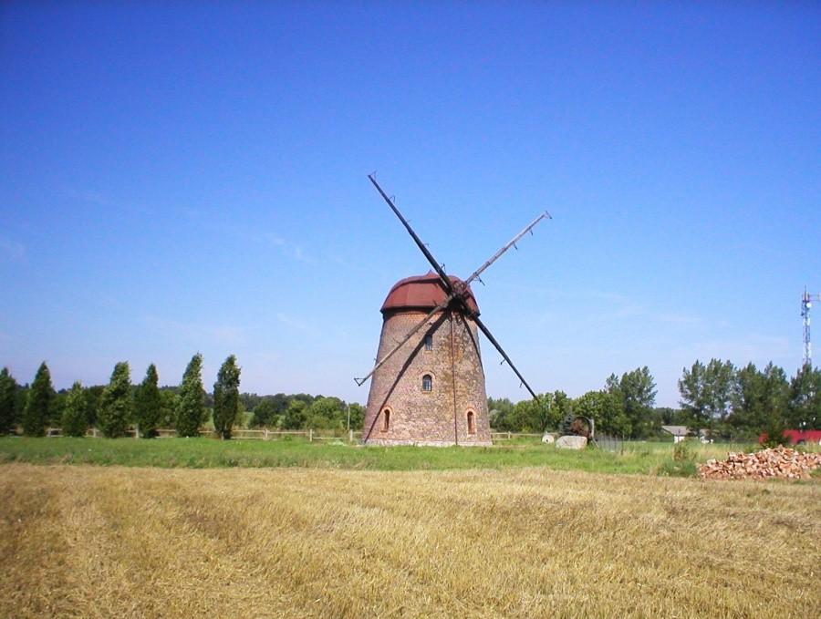 PORADZ- WIATRAK ,,HOLENDER''