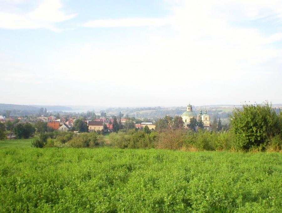 KLIMONTÓW-PANORAMA MIASTECZKA i KOLEGIATA ŚW. JÓZEFA
