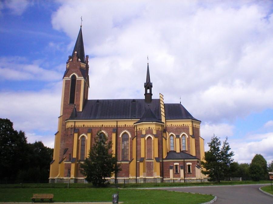 LUTOWISKA-KOŚCIÓŁ ŚW. STANISŁAWA BISKUPA