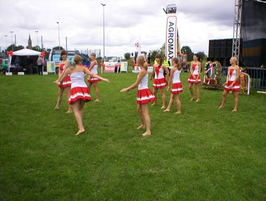 LOKALNE CHEERLEADERKI :-)