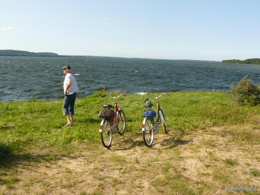 Dotarliśmy nad jezioro :)