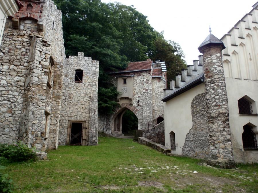 Pałac w Młoszowej