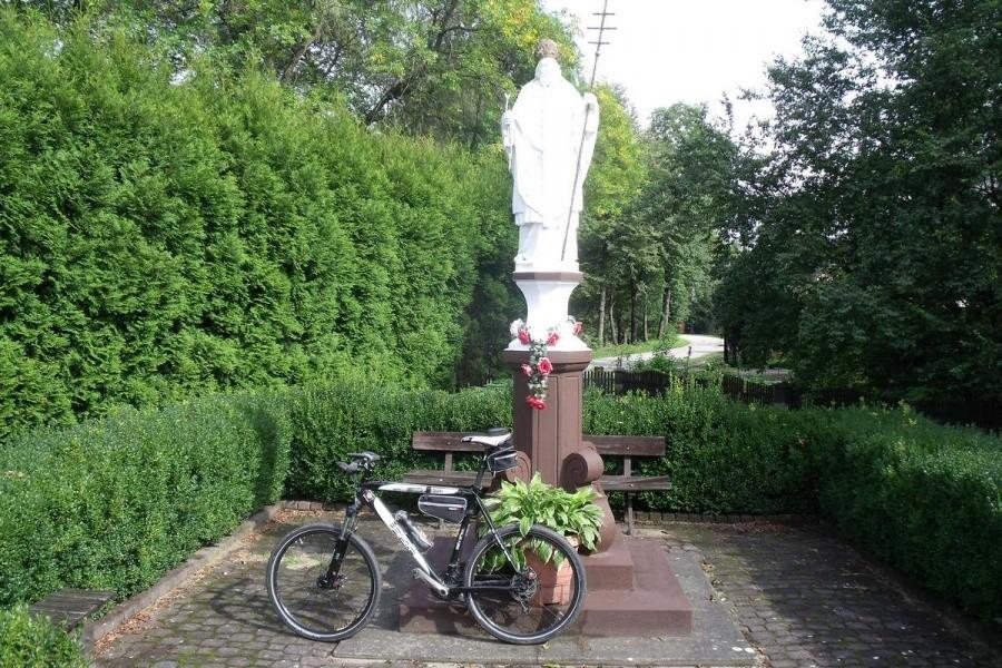 Święty gromowładny w Hecznarowicach