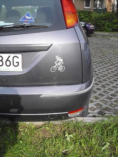 Blachosmród prawidłowo oznakowany