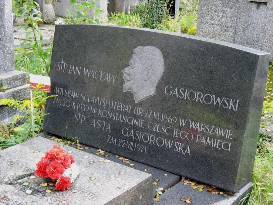 Skolimów - cmentarz