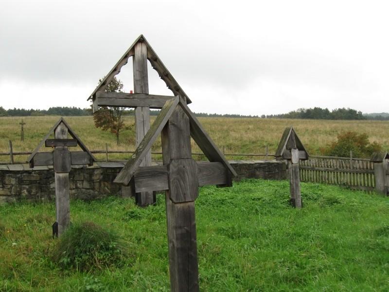 Cmentarz- Długie.