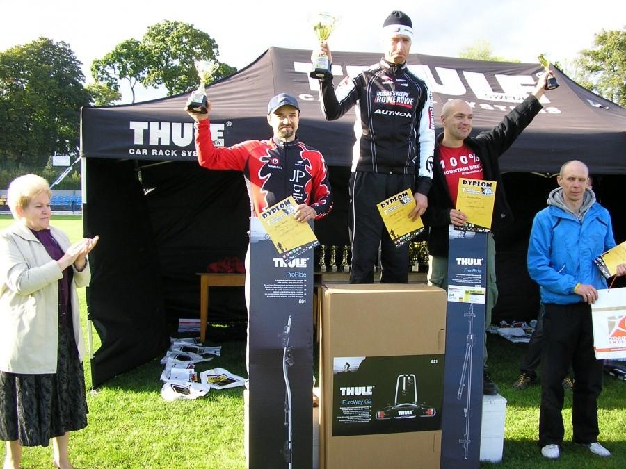 Podium Michałków 2010 - z pucharami :)