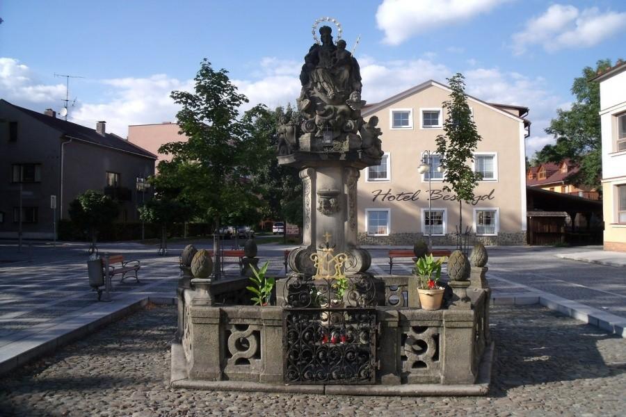 Frydlant nad Ostrawicą, pomnik na rynku
