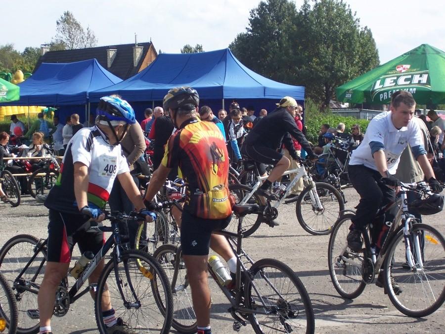 przybywa rowerzystów