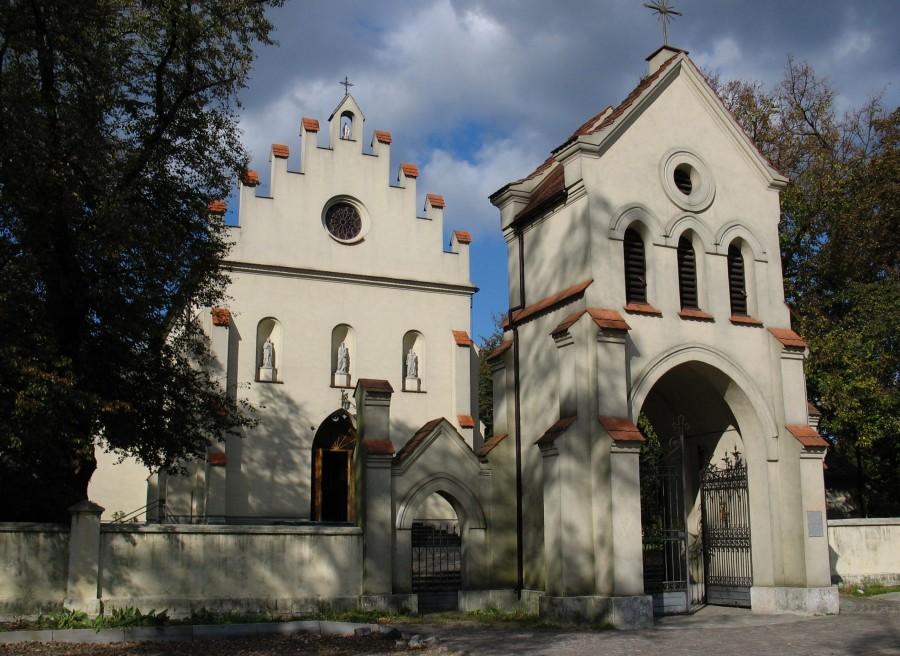 Chotomów - kościół Wniebowzięcia Najświętsze Maryi Panny