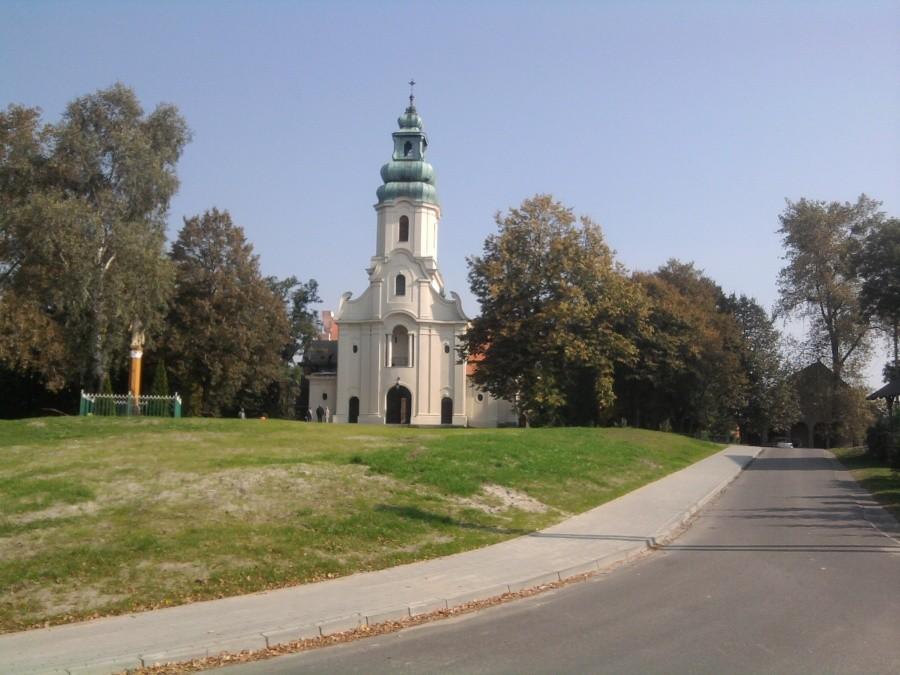 Sanktuarium Matki Bożej Dąbrowieckiej