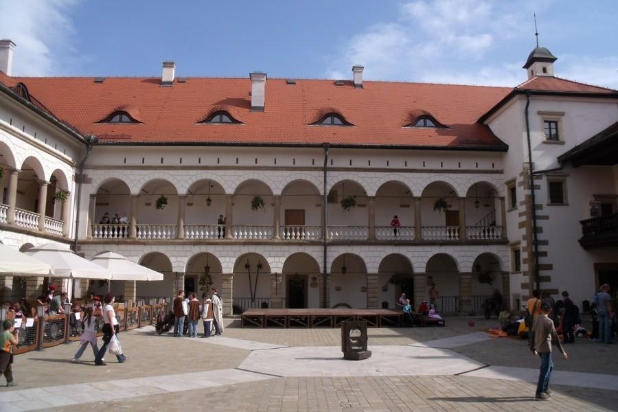 Zamek królewski w Niepołomicach