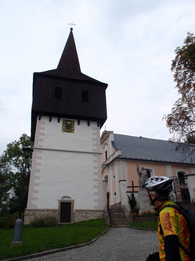 Dzwonnica w Policach