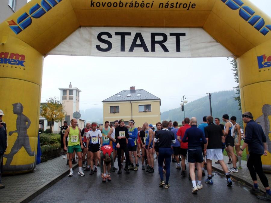 Machov - start Biegu na Szczeliniec