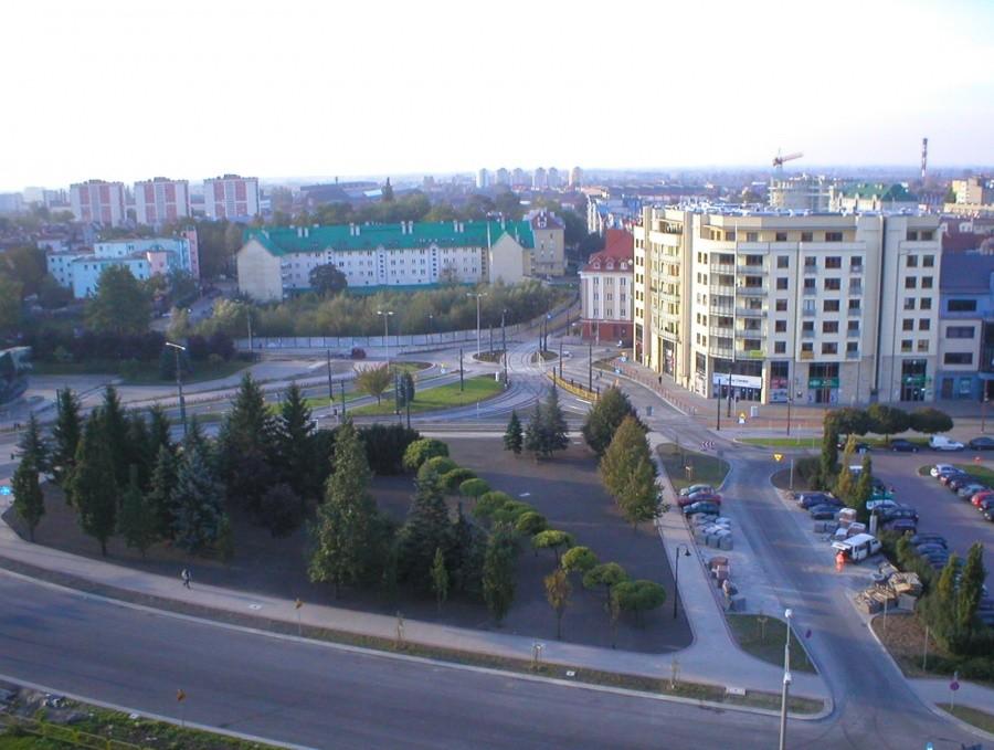 PRZEBUDOWA GROTA ROWECKIEGO I PLACU KONSTYTUCJI