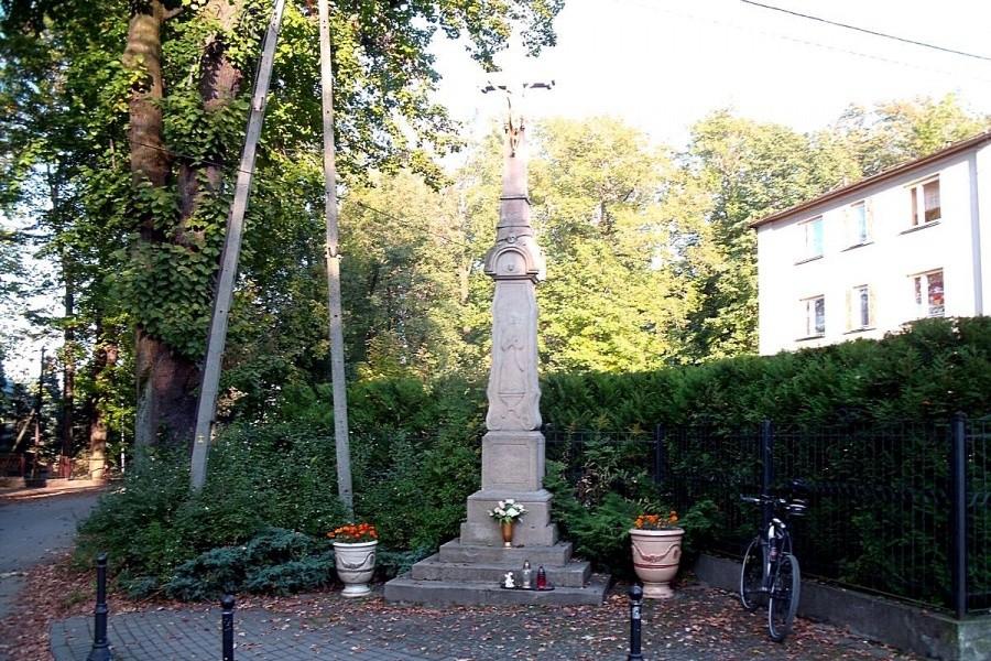 Odkryłem kolejny krzyż z czaszką