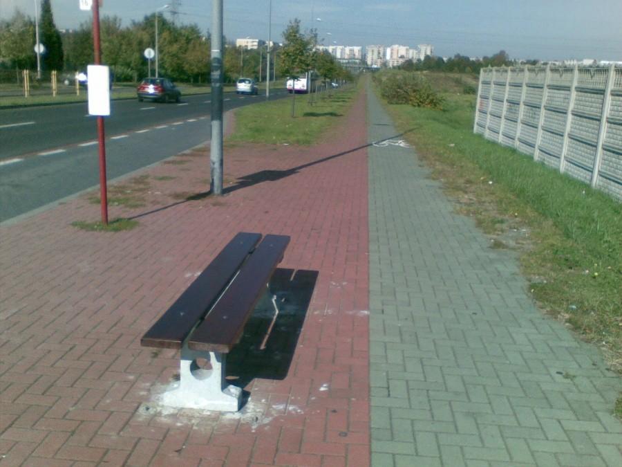 Przystanek "Fieldorfa-Nila Cmentarz Kule"