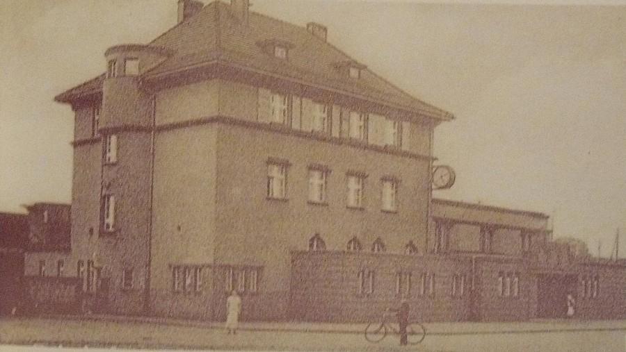 Archiwalne zdjęcie dworca w Mikulczycach