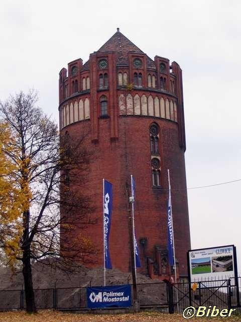 Zabytkowa wieża wodociągowa w Gliwicach (obok stadionu Piasta)