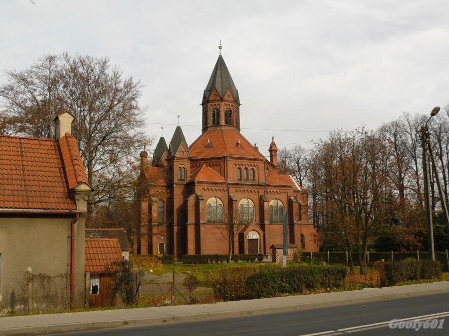 Neogotycki kościół w Nakle Śląskim