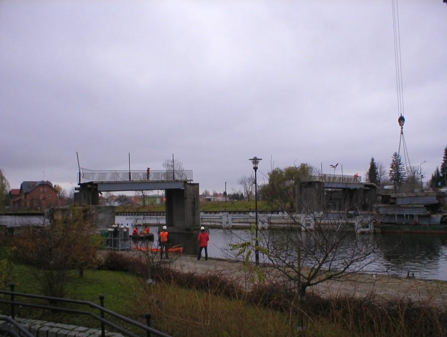 DEMONTAŻ KŁADKI