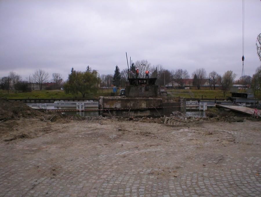DEMONTAŻ KŁADKI