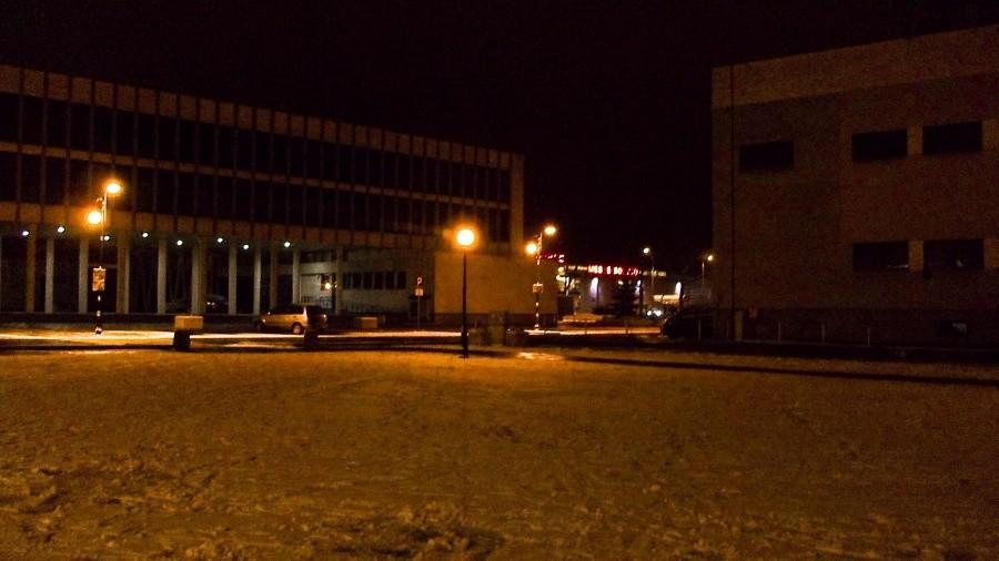 Skwer we śniegu