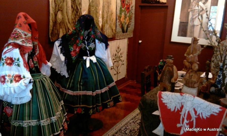 Eksponaty w polskiej galerii w górach