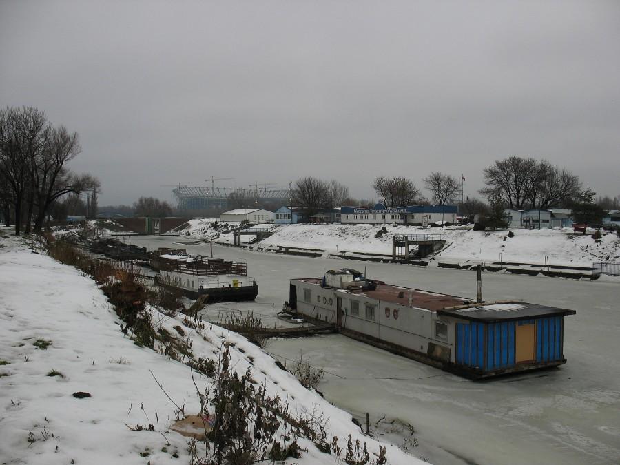 Port Czerniakowski, skuty lodem