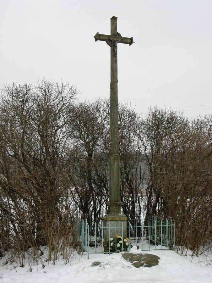 Kabaty - krzyż na rozstajach