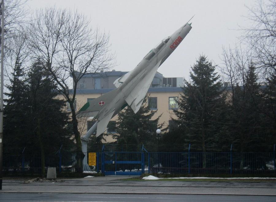 MIG 21UM