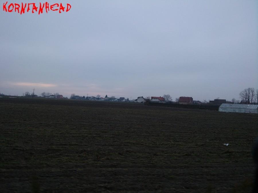 Polska wieś w styczniowym plenerze