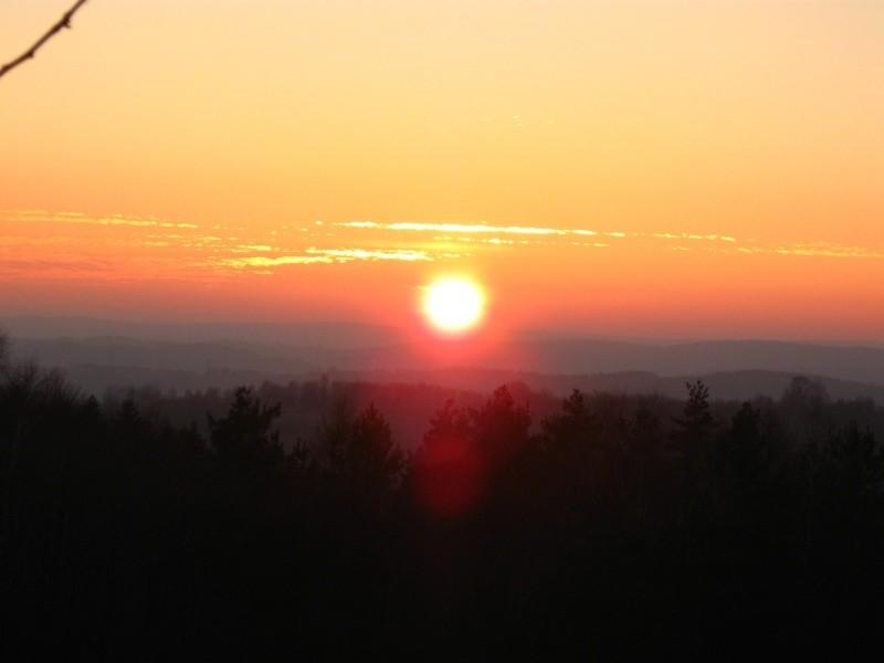 Zachód nad Pogórzem.