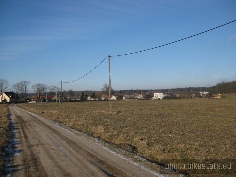 Wieś Dębogóra - tu zaczyna się Park Krajobrazowy Pyuszcza Zielonka.