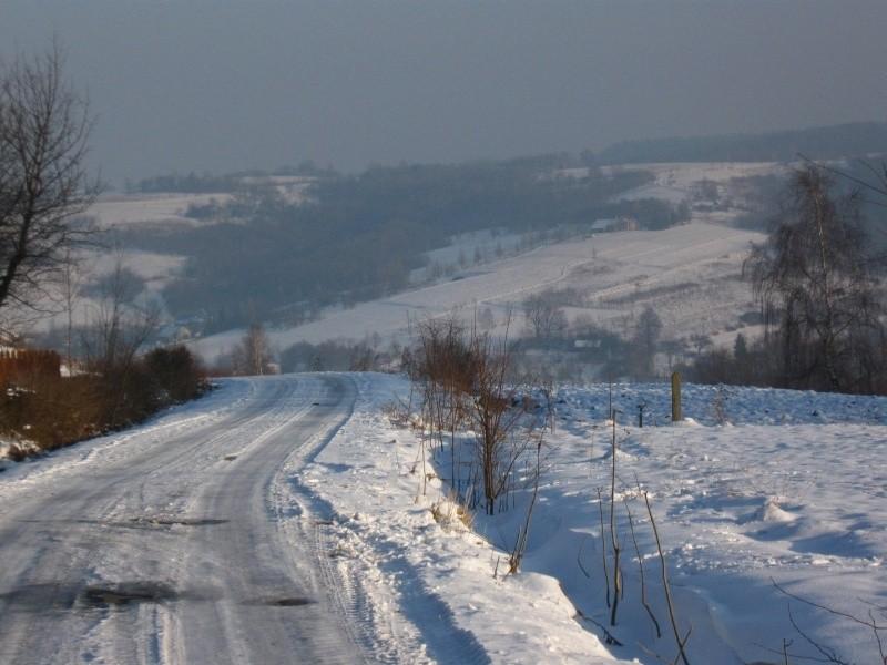 Zjazd do Kielnarowej- kolejny podjazd w zasięgu wzroku.