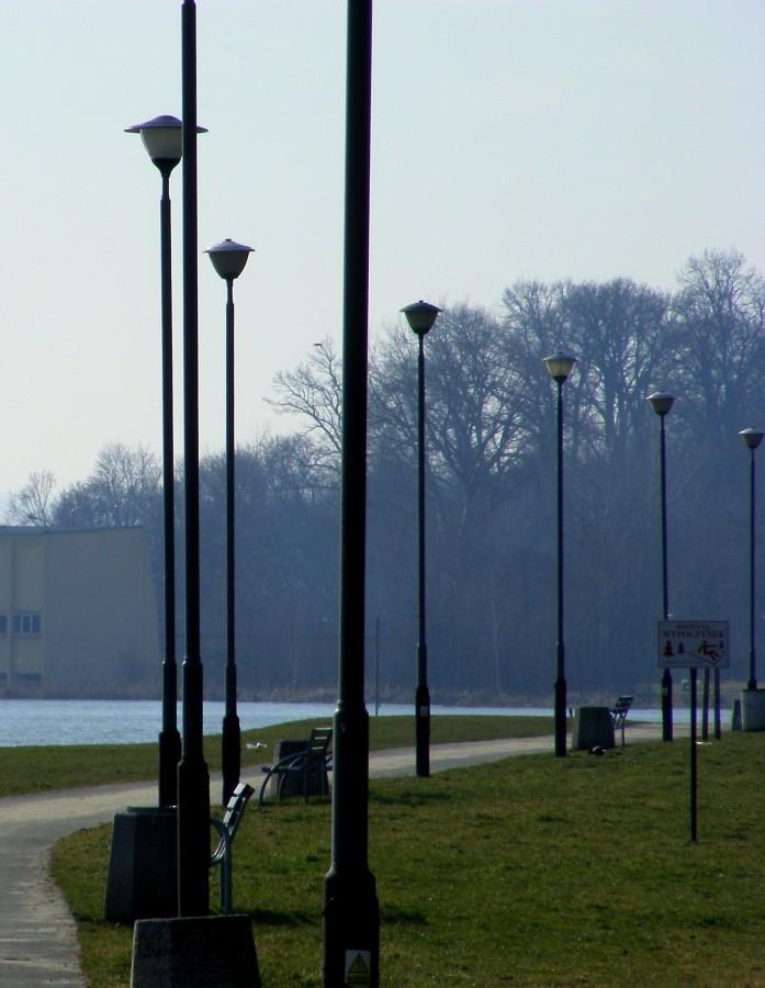 Lampy nad zalewem;)