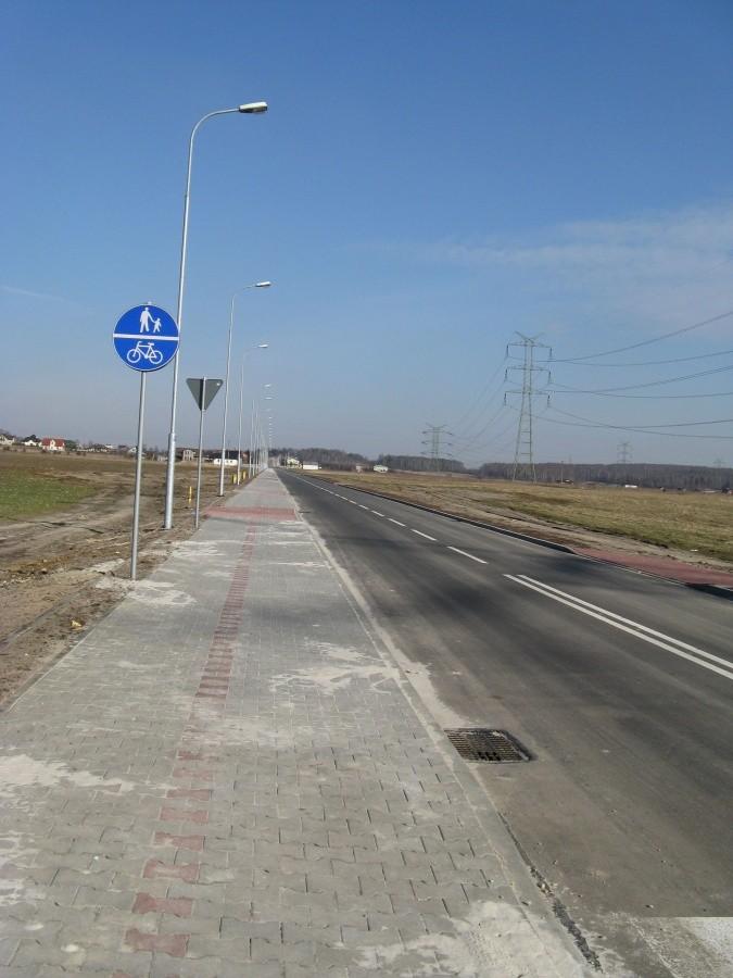 Nowa droga z rowerówką w Przeczycach