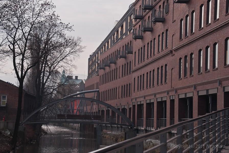 rzeka Biała i Centrum Handlowe Sfera od zadniej strony