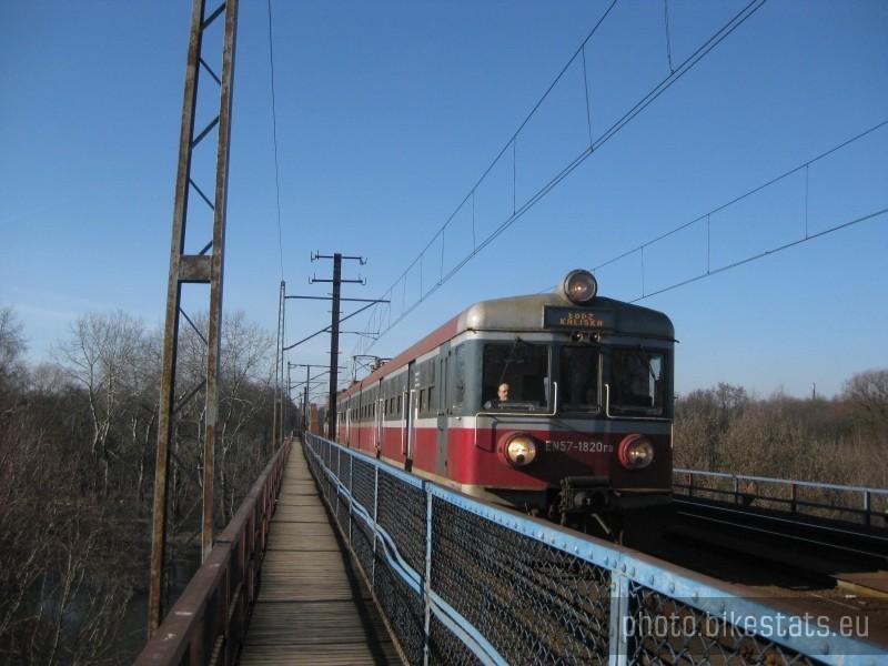 Jak przejeżdżał pociąg to wszystko drżało!