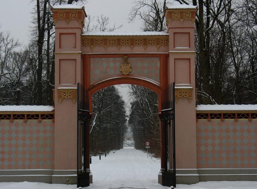 Natolin - Brama Mauretańska