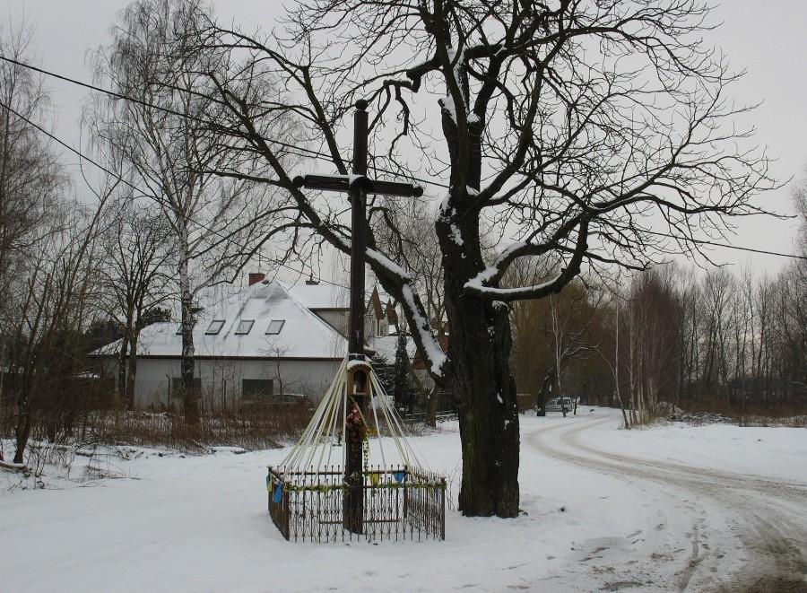 Krasnowola - krzyż przydrożny