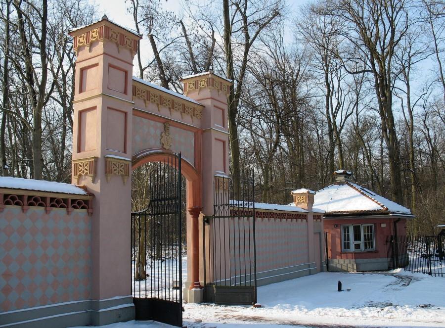 Natolin - Brama Mauretańska