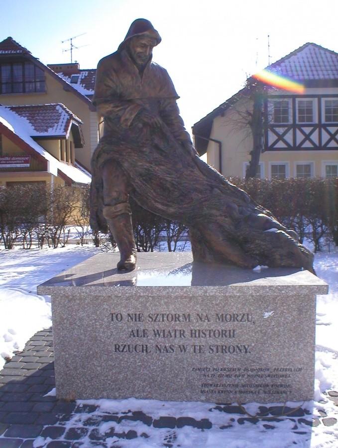POMNIK PIERWSZYCH OSADNIKÓW