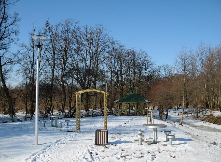 Komorów - strefa rekreacji przy zalewie