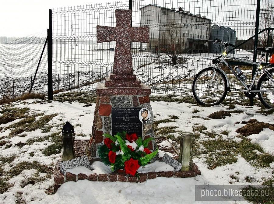 Miejsce śmierci młodego motocyklisty.