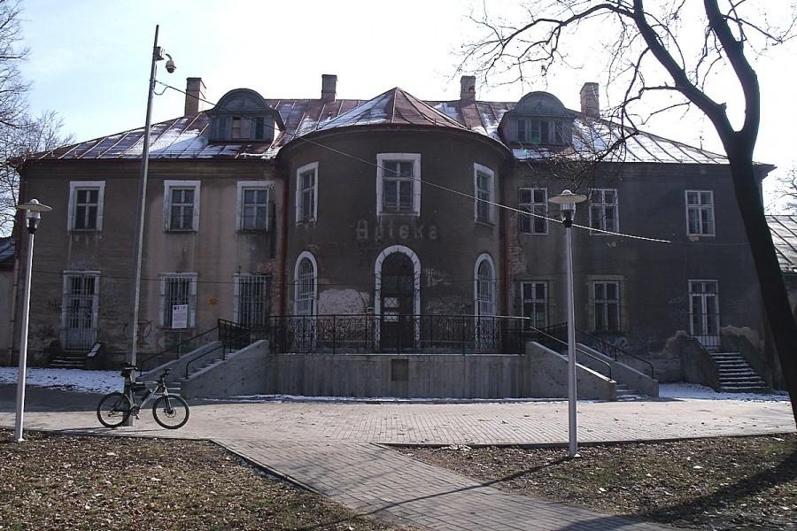 Pałac z zadniej strony