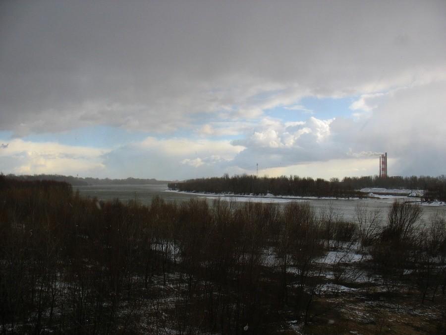Widok na Wisłę z Mostu Siekierkowskiego