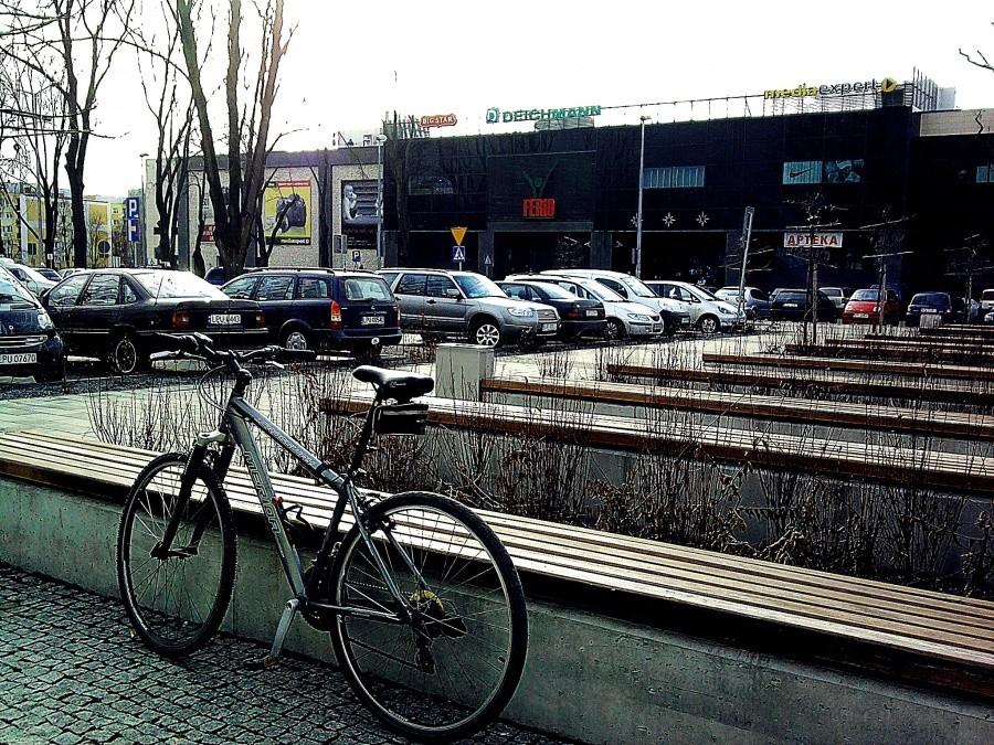 Przed galerią